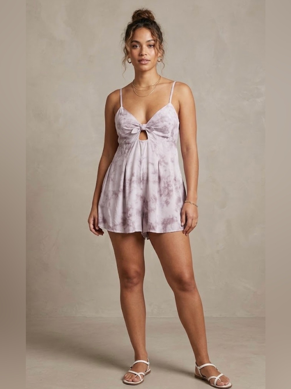 En Crème Tie-Front Cutout Romper in Mauve Tie-Dye